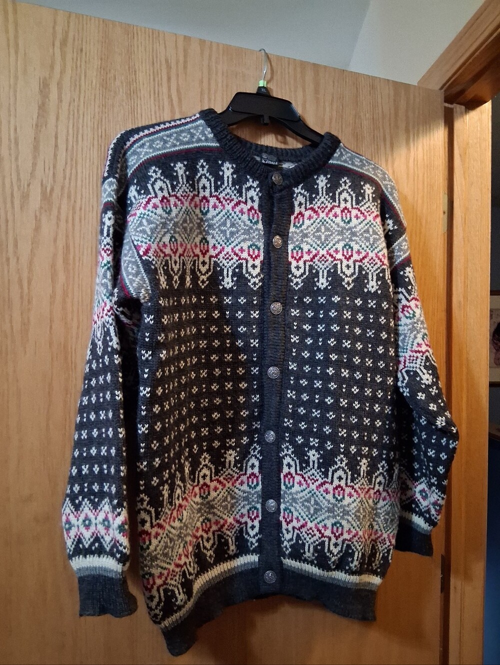 vintage Dale of Norway Fair Isle knitted wool cardigan sweater 100% Pure New Woo